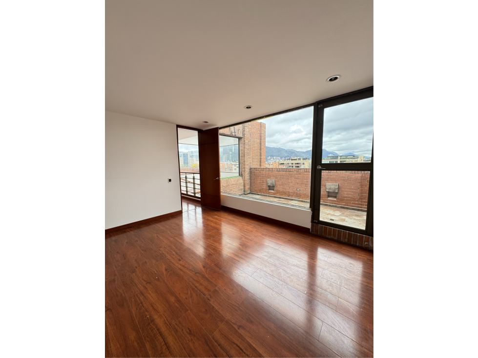 AG- RENTA DE PENTHOUSE DÚPLEX SANTA BARBARA OCCIDENTAL — foto 4