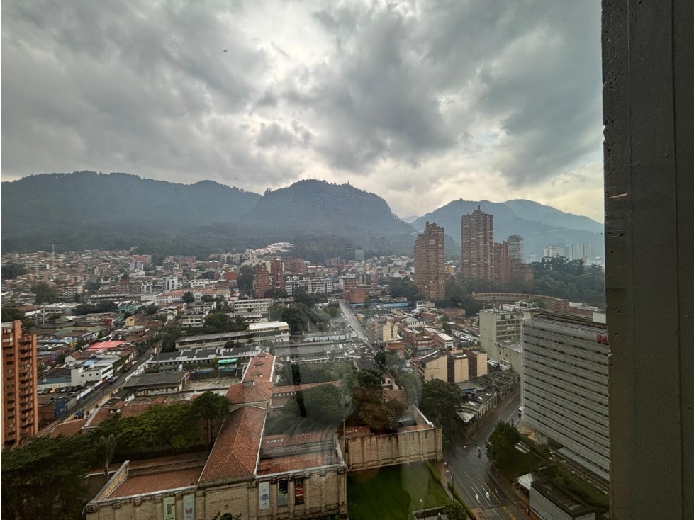 AG/ VENTA OFICINA EN CENTRO INTERNACIONAL — foto 3