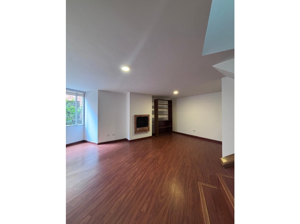 AG-A VENTA APARTAMENTO DUPLEX MOLINOS NORTE SAN PATRICIO — foto 3