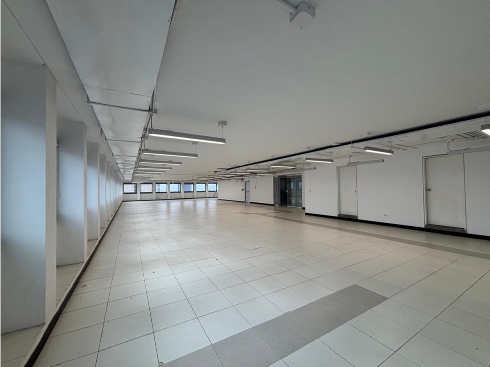 AG/ VENTA OFICINA EN CENTRO INTERNACIONAL — foto 2