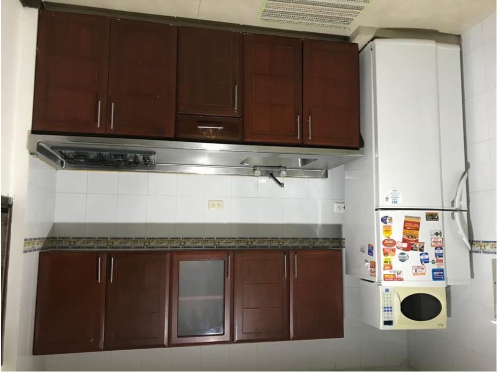 Rento Aparta-estudio 1er piso Amoblado en el Barrio el Cedro,Cali — foto 5