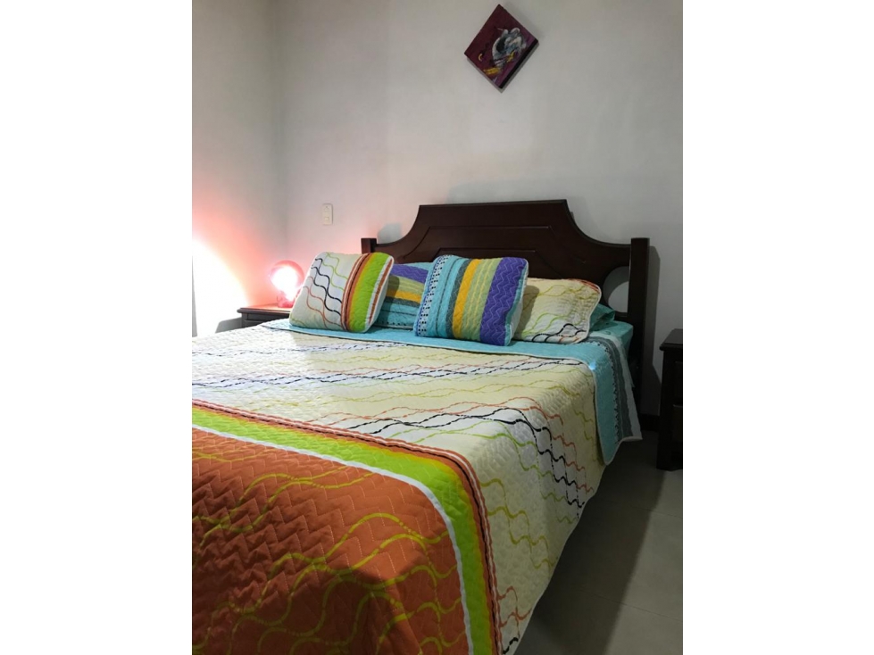 Rento Aparta-estudio 1er piso Amoblado en el Barrio el Cedro,Cali — foto 4