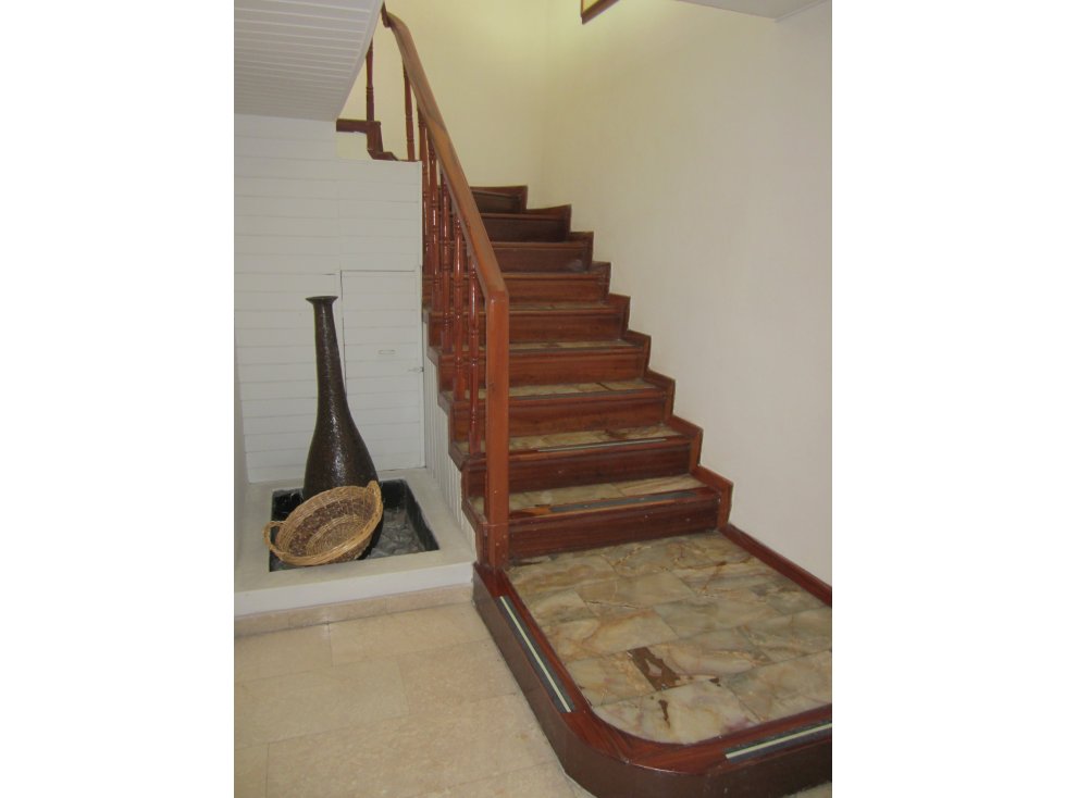 Vendo Hermoso Apartamento Duplex en Santa Teresita ,Cali — foto 5