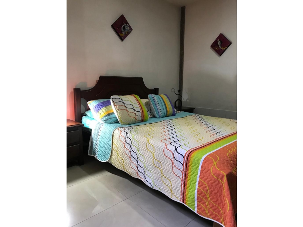 Rento Aparta-estudio 1er piso Amoblado en el Barrio el Cedro,Cali — foto 2