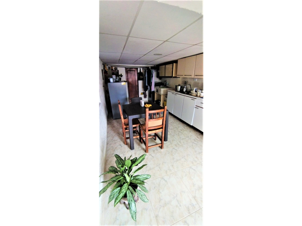 Venta de casa con renta en Las Colinas - 3