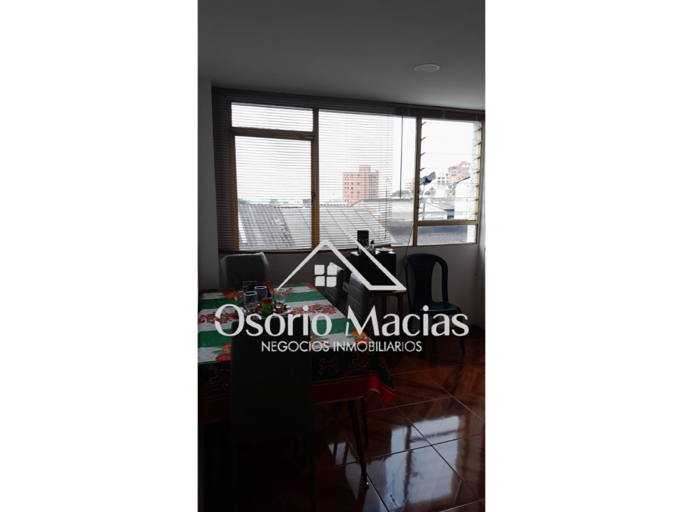 Venta de apartamento en Av. Santander — foto 2
