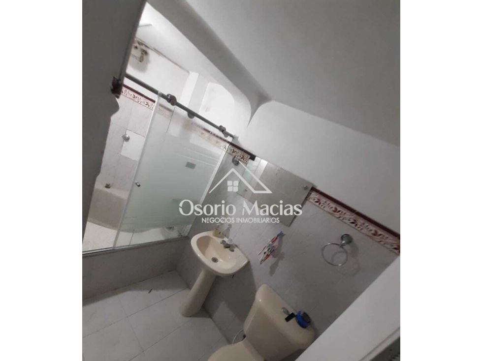 Venta de casa con renta en Campo Amor — foto 6