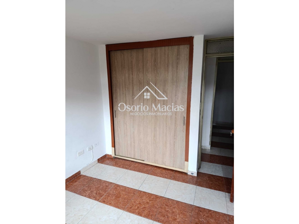 Venta de apartamento en San Joaquin — foto 3