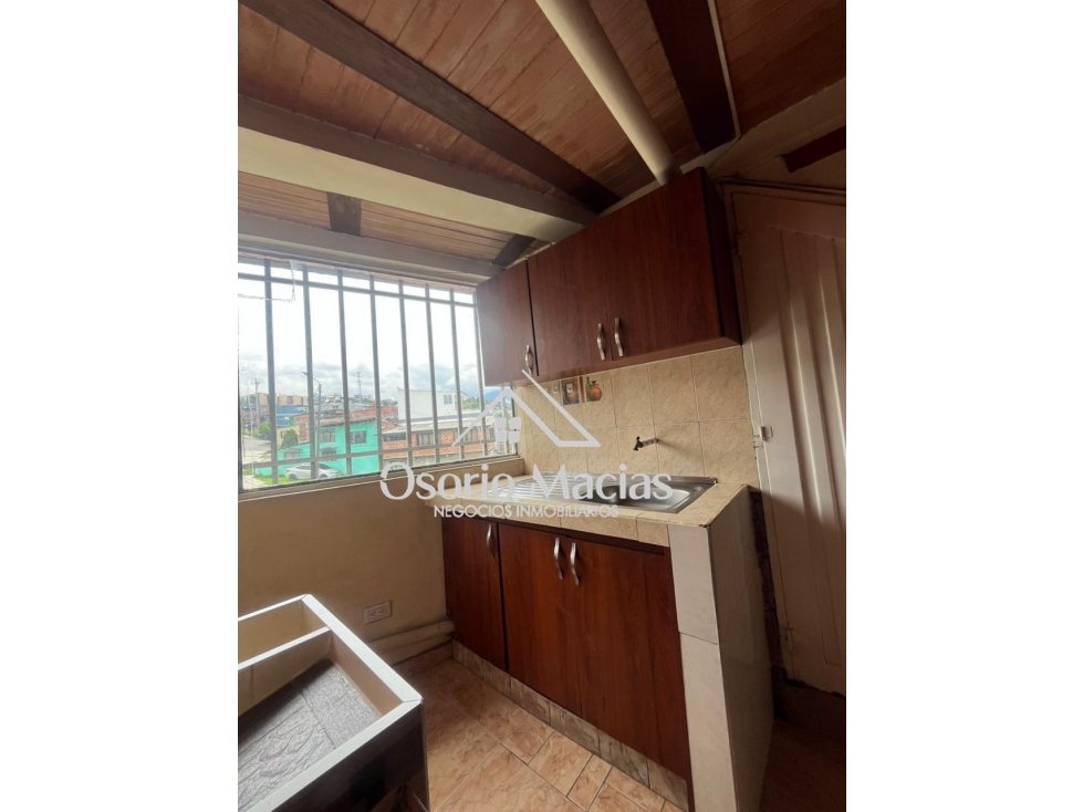 ARRIENDA APARTAMENTO EN ALFEREZ REAL