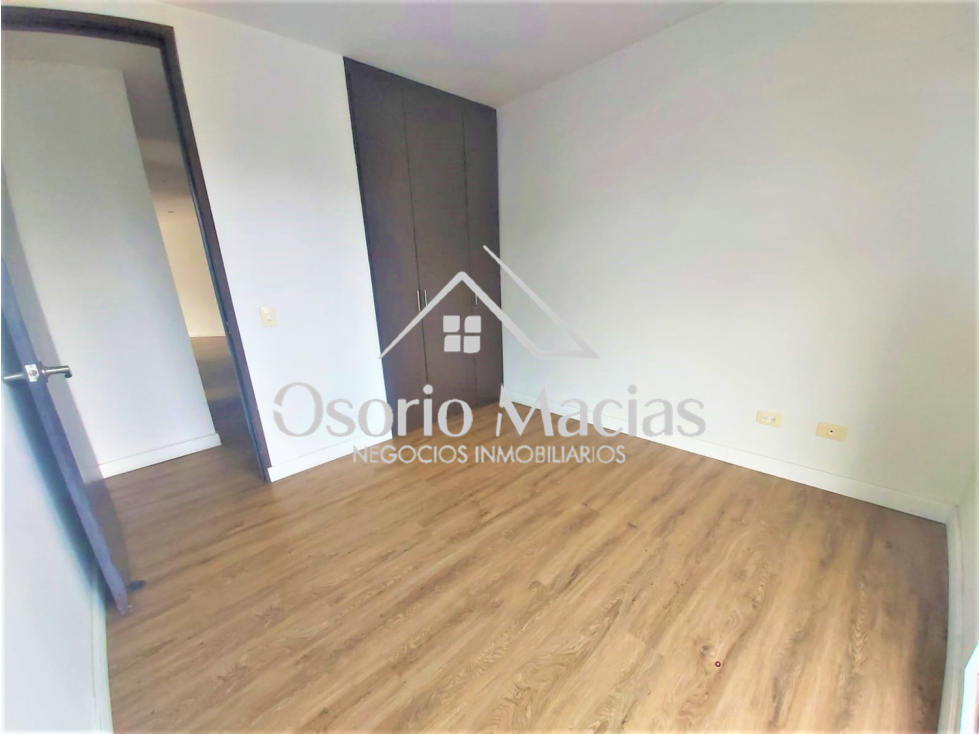 Venta de apartamento en Av. Alberto Mendoza - 5