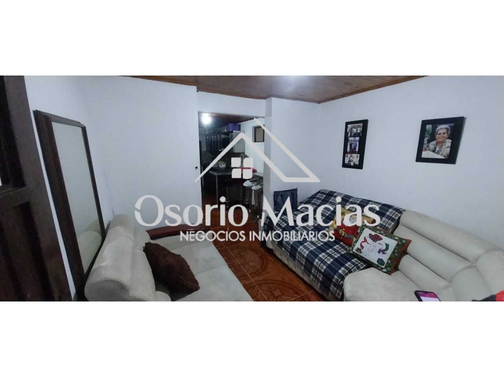 Venta de casa con renta en Lleras — foto 2