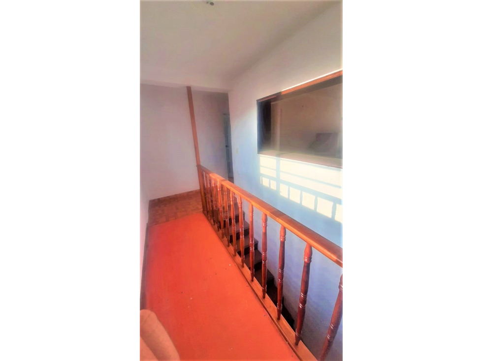 Venta de casa con renta en Chipre - 6