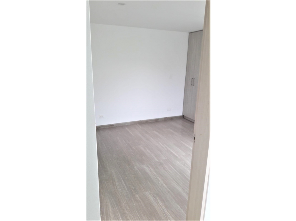 Venta de apartamento en Av. Alberto Mendoza — foto 4