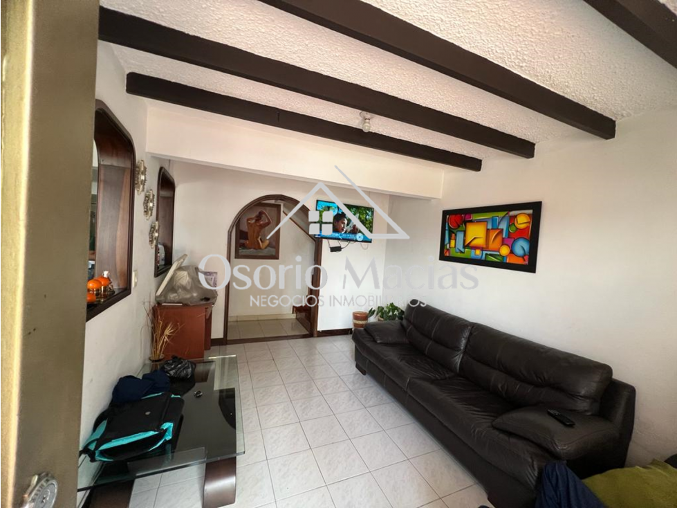 Venta de casa en Arrayanes - 2