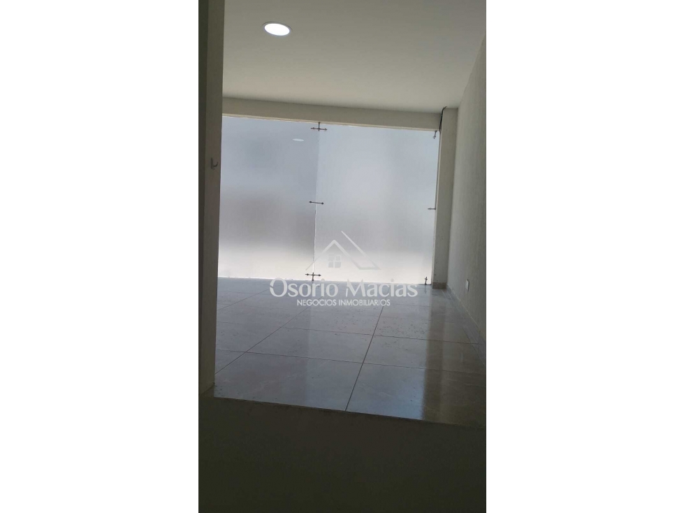 ARRIENDO BODEGA ALTA SUIZA - 5