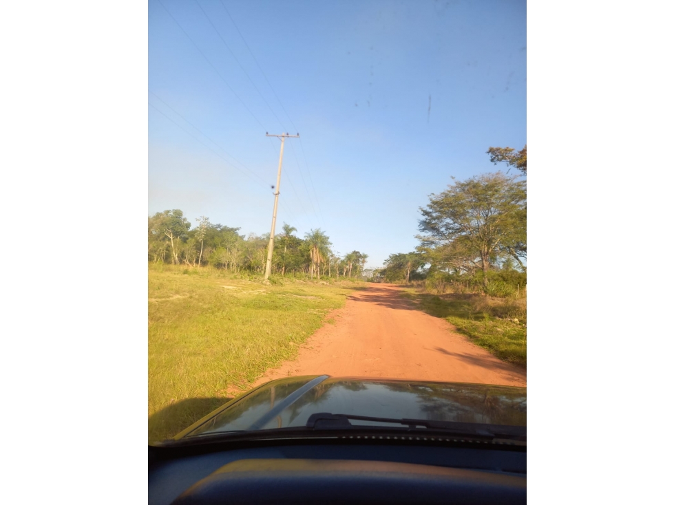 Vendo 46 hectáreas en Nueva Colombia a 800 metros del asfalto - 2