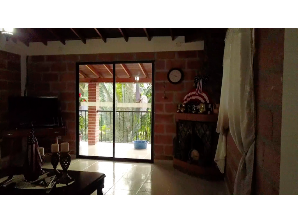 Finca En Parcelación Guarne Tres Construcciones Y Lote De 9.300 m² — foto 4