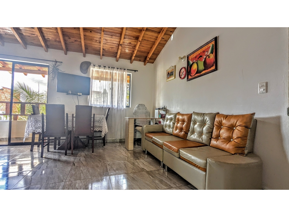 Casa En Zona Urbana Guarne 125mts² Tercer Piso