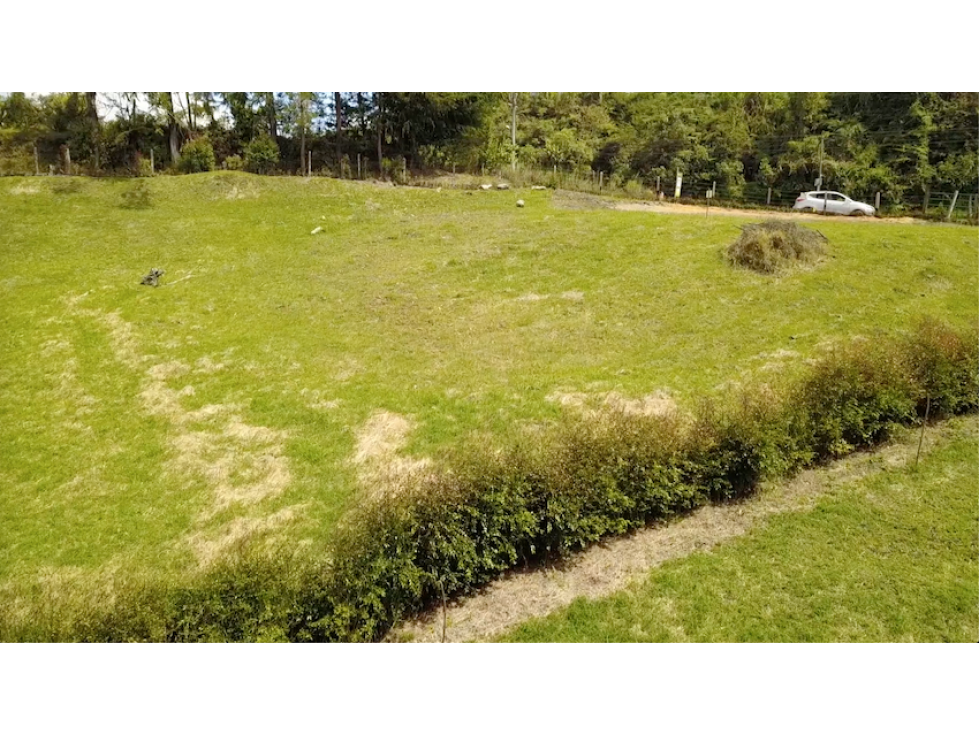 LOTES 2 500 m² VIA EL CANADA - 1