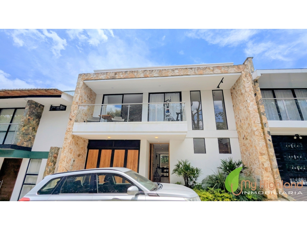 Venta de Casa En Condominio El Retiro Sector Alameda
