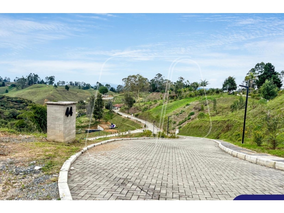 Lote Campestre En Parcelación Cerca Al Aeropuerto JMC — foto 3