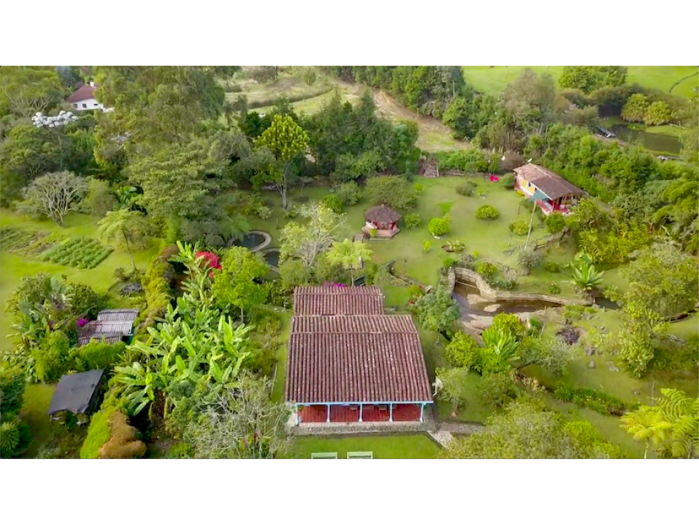 Finca En Parcelación Guarne Tres Construcciones Y Lote De 9.300 m² — foto 3
