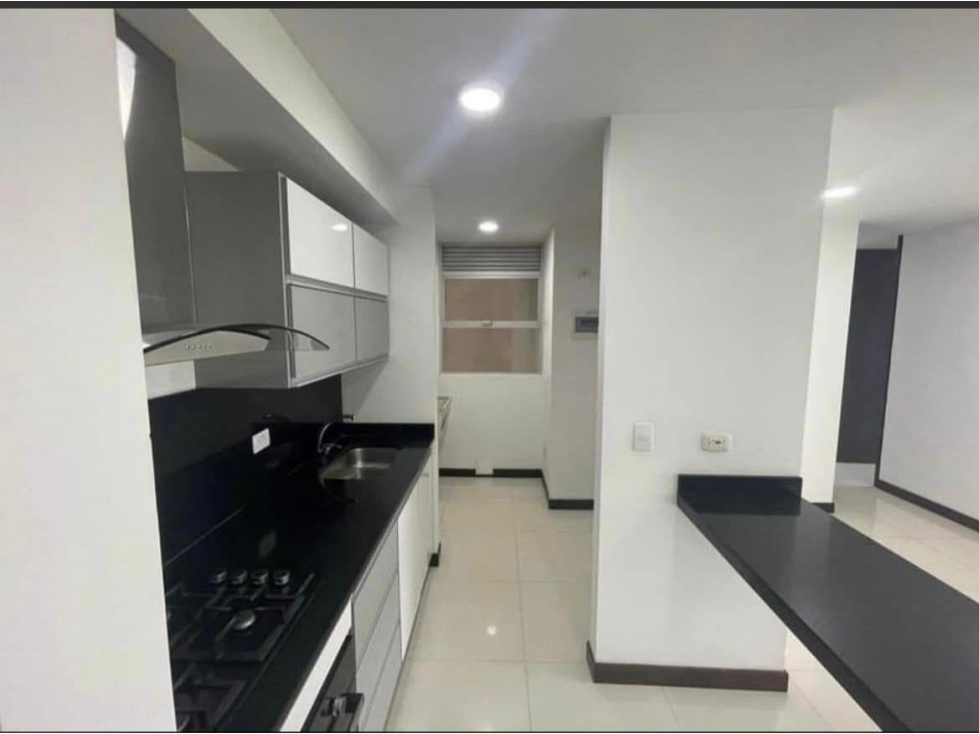 Apartamento en cerritos, piso 13!!