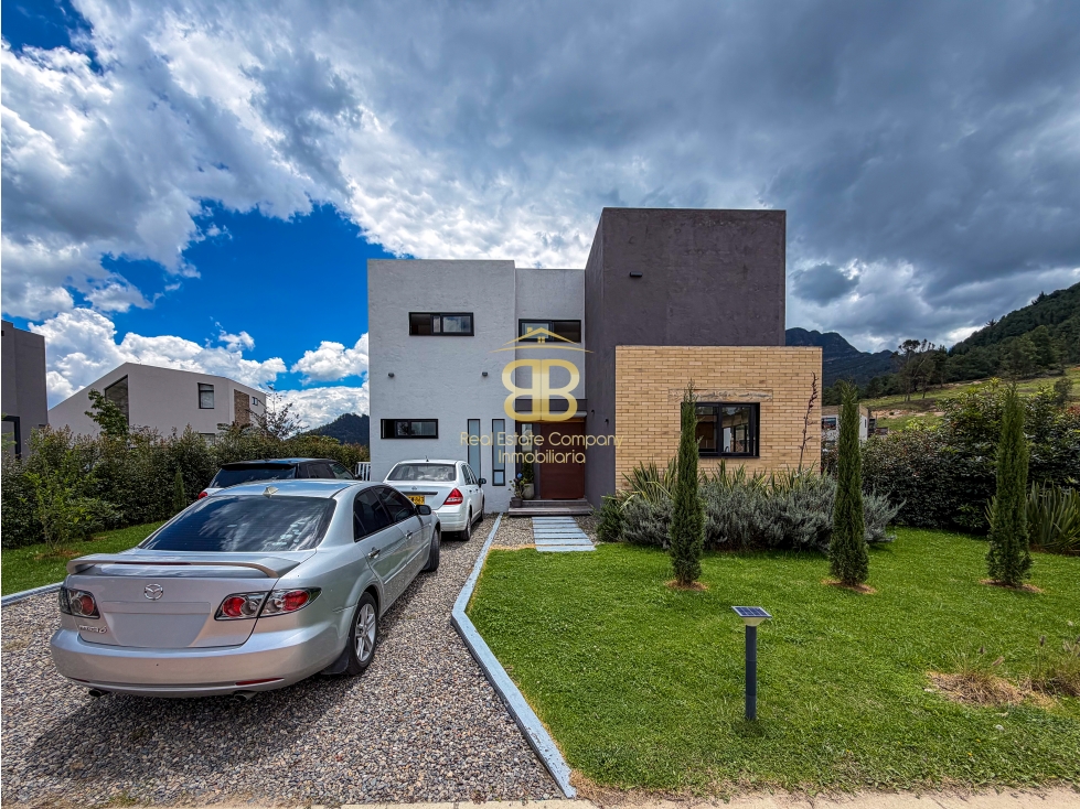 CASA EN VENTA EN SOPO