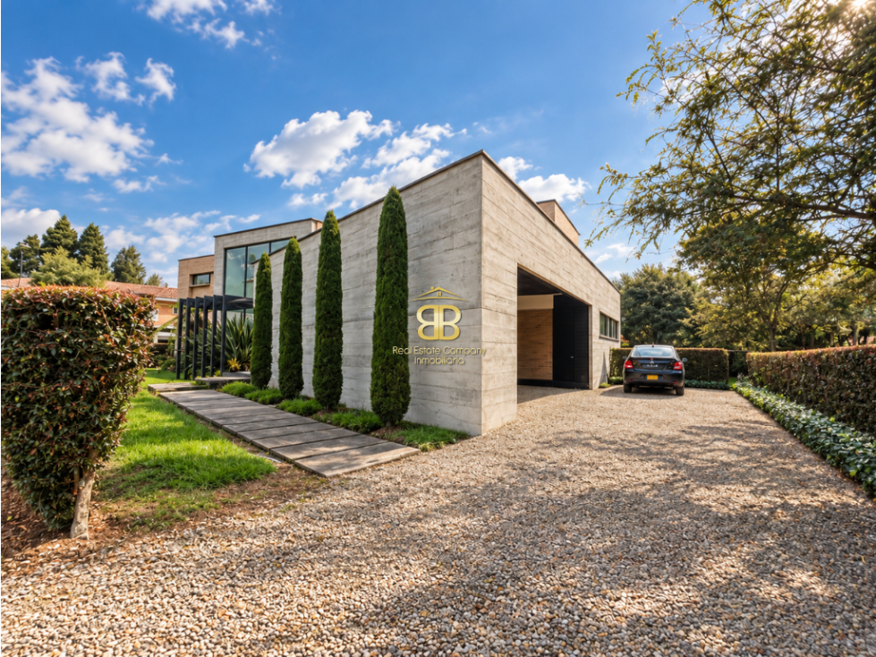 SE VENDE CASA EN GUAYMARAL