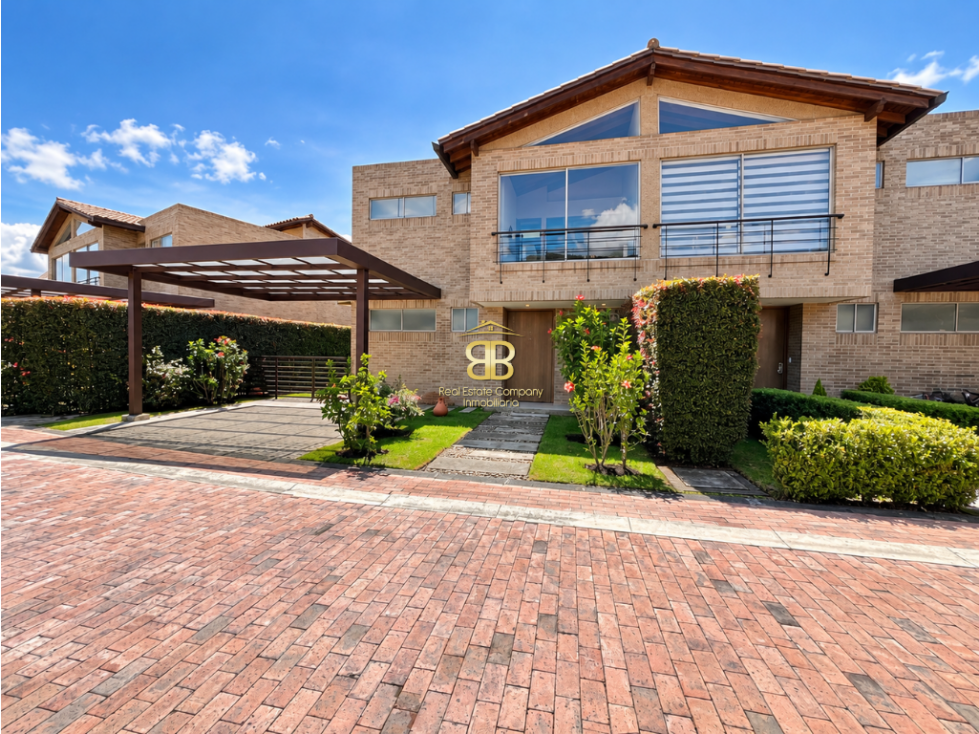 SE VENDE CASA EN CAJICÁ VIA TABIO