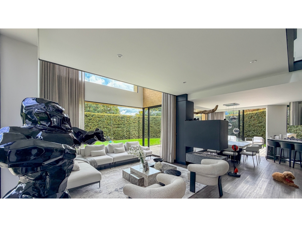 SE VENDE Y ARRIENDA CASA EN COTA