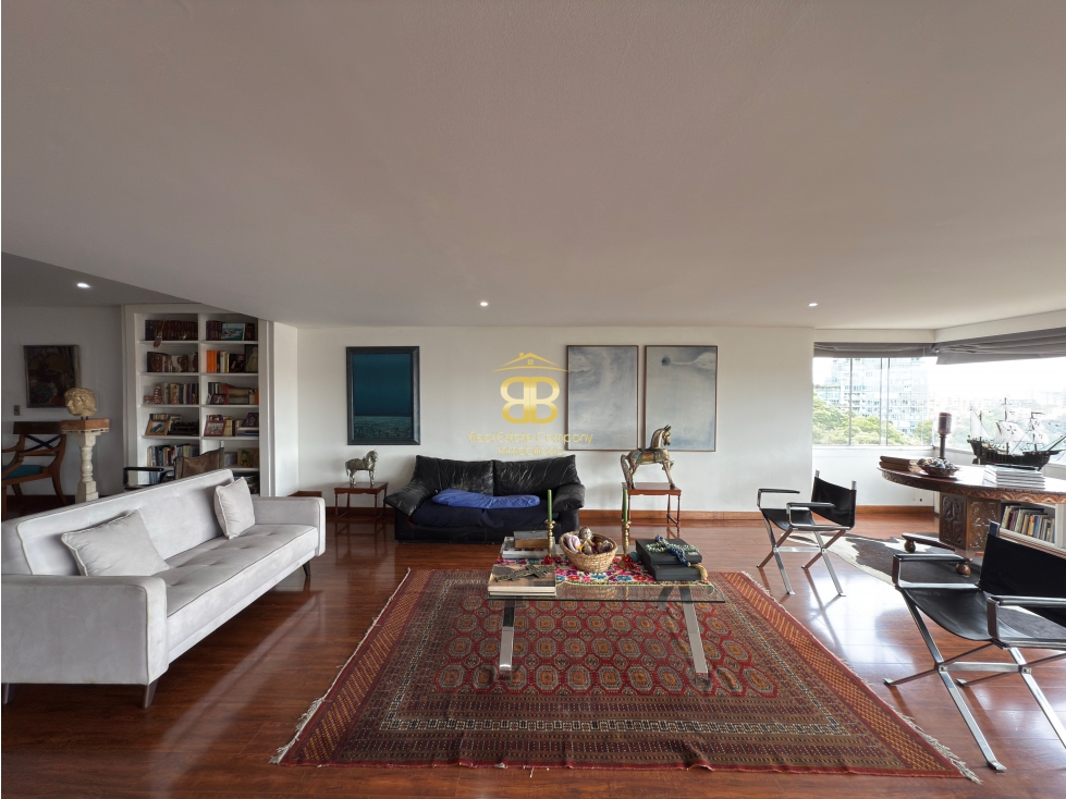 SE VENDE APARTAMENTO EN CHICÓ CON DOS TERRAZAS