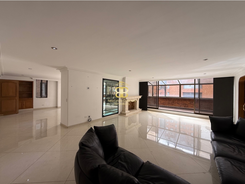 SE VENDE MAGNÍFICO PENTHOUSE EN LA CAROLINA — foto 2