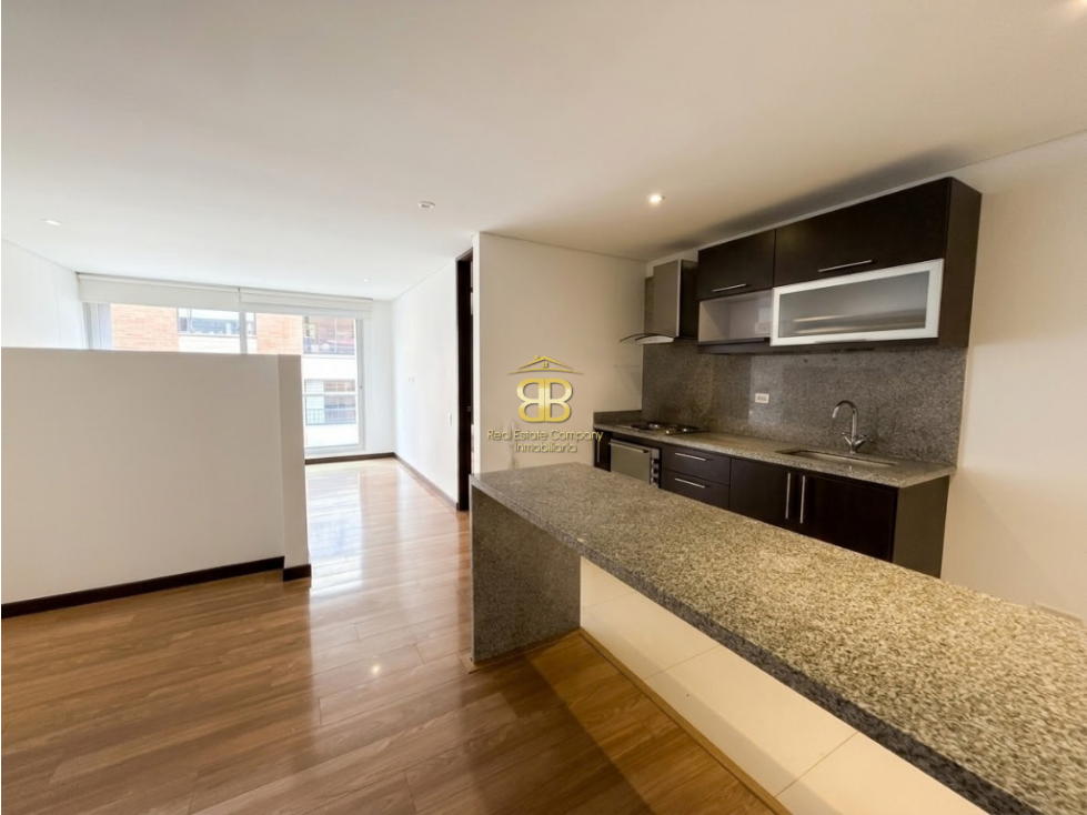 SE ARRIENDA APARTAESTUDIO EN SANTA PAULA — foto 3