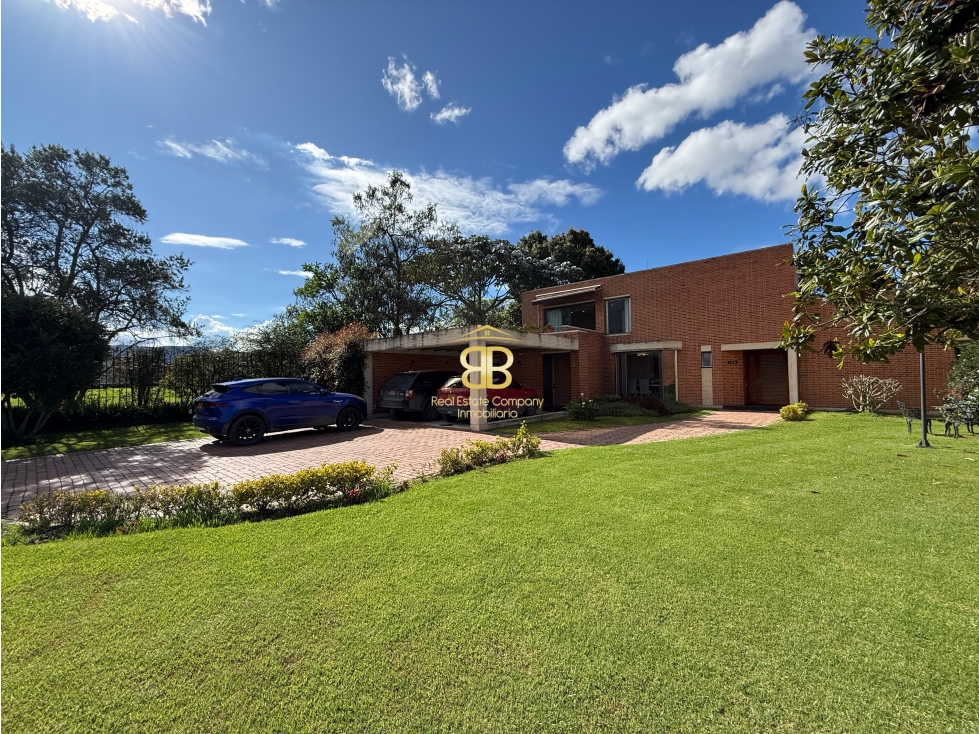 SE VENDE CASA EN SAN SIMÓN