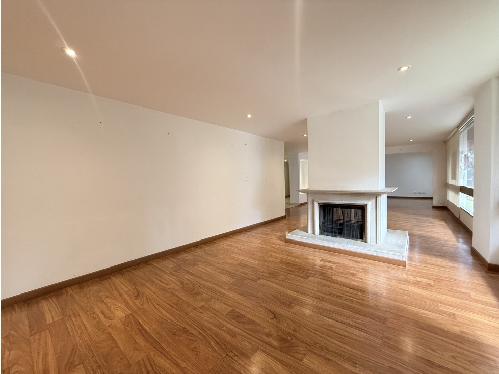 EN VENDE APARTAMENTO CON 3 TERRAZAS EN LA CABRERA — foto 3