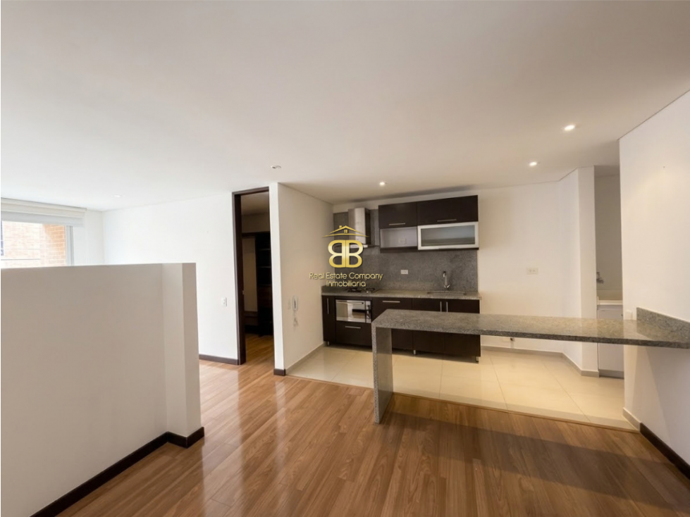 SE ARRIENDA APARTAESTUDIO EN SANTA PAULA — foto 2