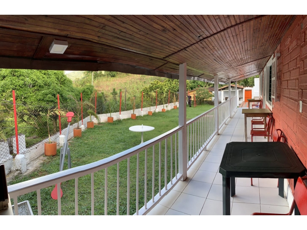 SE VENDE CASA FINCA EN EL HATILLO (BARBOSA) - 3