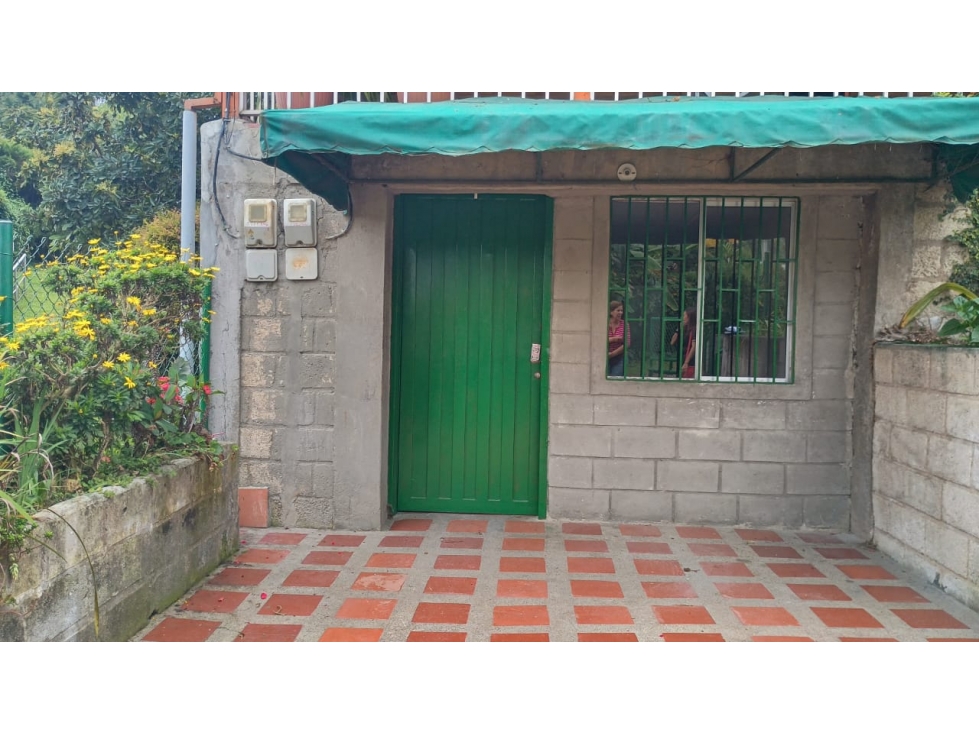 SE RENTA APARTAESTUDIO EN SECTOR EL SANGO GUARNE - 2