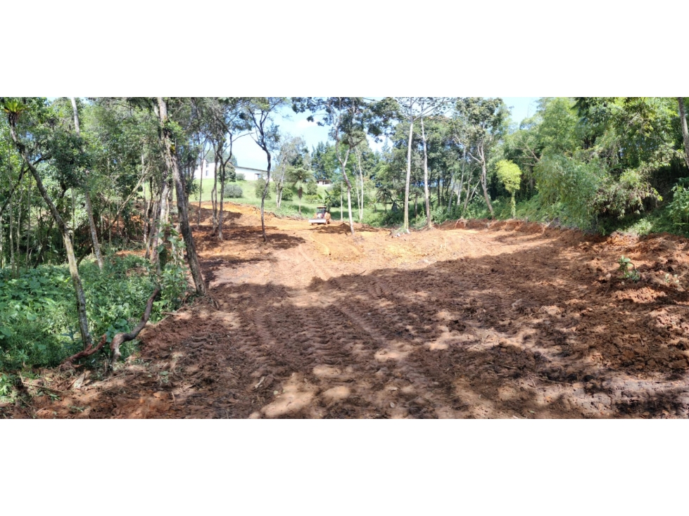 SE VENDE LOTE EN EL MEJOR SECTOR ALTO DE LA VIRGEN GUARNE — foto 3