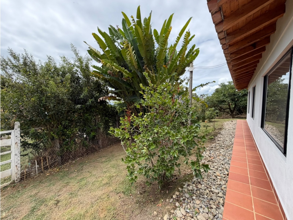 FINCA EN RENTA VEREDA CANOAS, GUARNE