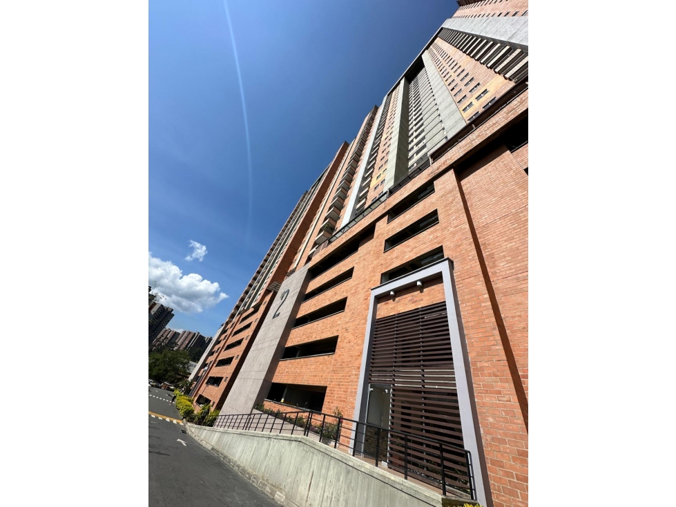 SE VENDE APARTAMENTO EN BELLO — foto 2