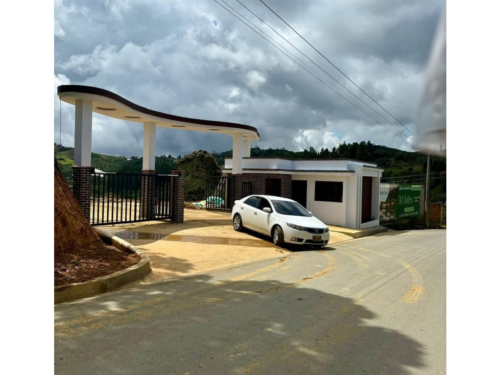 SE VENDE LOTE VEREDA LA MEJIA MUNICIPIO DE GUARNE — foto 4