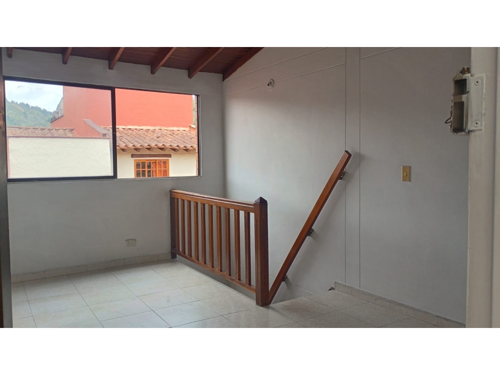 SE RENTA APARTAMENTO PARQUE PRINCIPAL GUARNE - 6