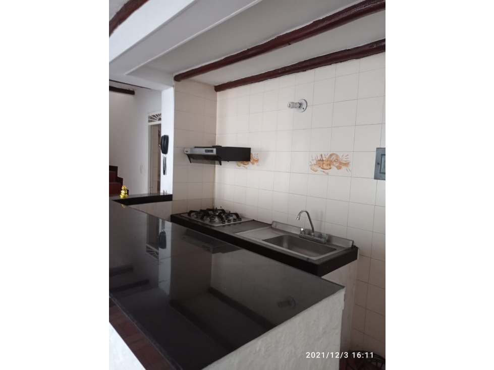 SE VENDE CASA EN EL CENTRO DE MELGAR CONJUNTO CERRADO - 1