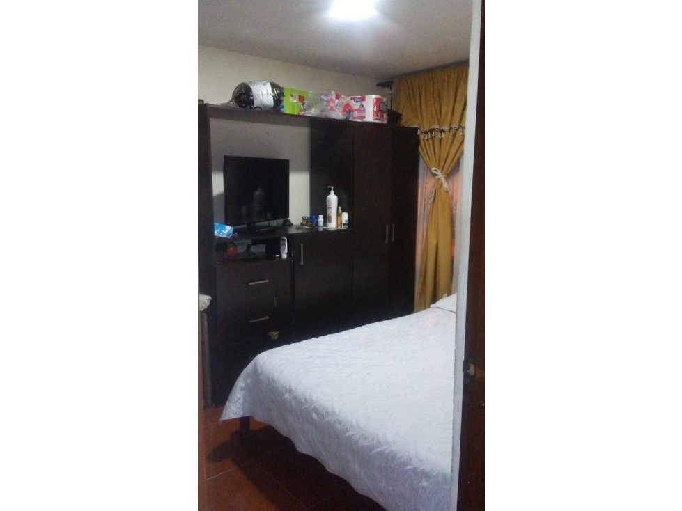 SE VENDE CASA BIFAMILIAR AL SUR DE CALARCA CERCA A LAURELES — foto 3