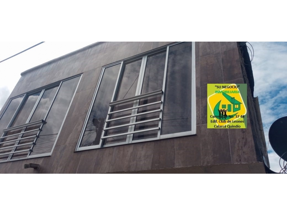 SE VENDE CASA DE DOS PLANTAS AL SUR DE CALARCA SECTOR DE VALDEPEÑAS — foto 2