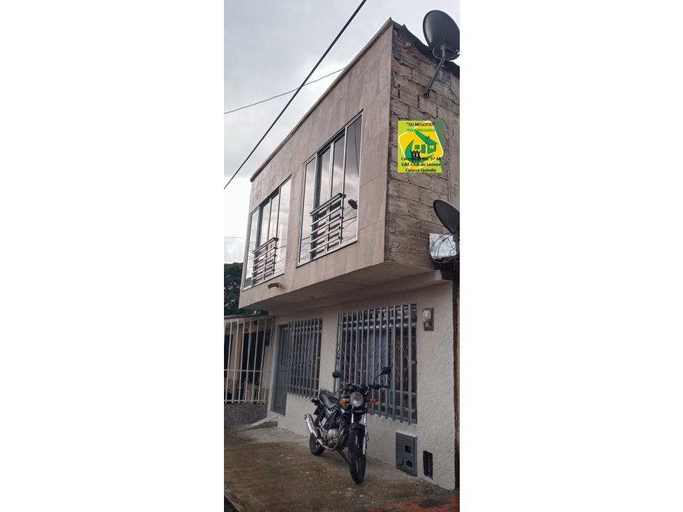 SE VENDE CASA DE DOS PLANTAS AL SUR DE CALARCA SECTOR DE VALDEPEÑAS