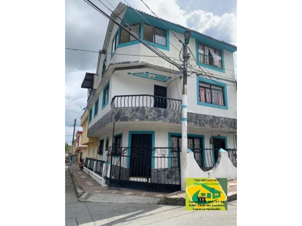 SE VENDE PERMUTA CASA DE 3 PLANTAS ESQUINERA AL SUR DE CALARCA