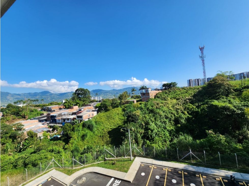 SE VENDE ESPECTACULAR APARTAMENTO EN DOSQUEBRADAS — foto 2